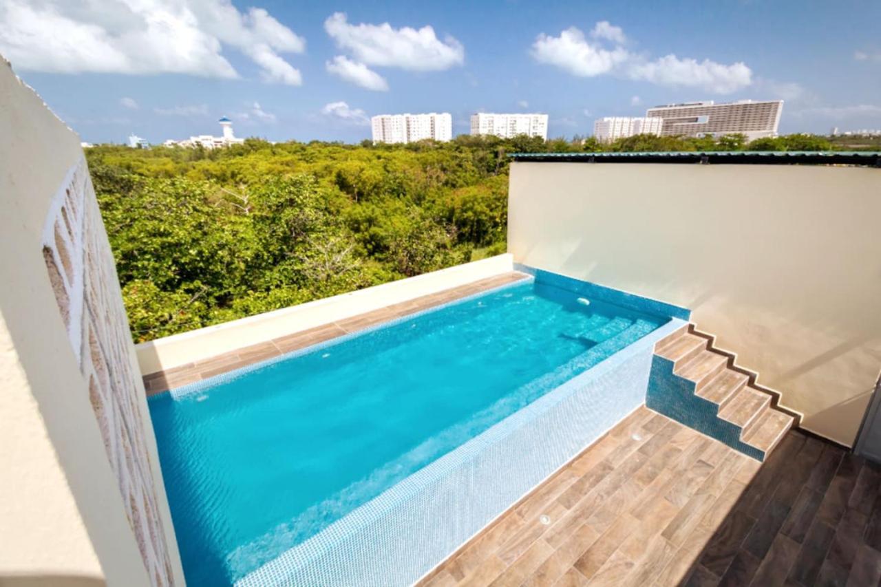 Close To The Adults Only Cancun